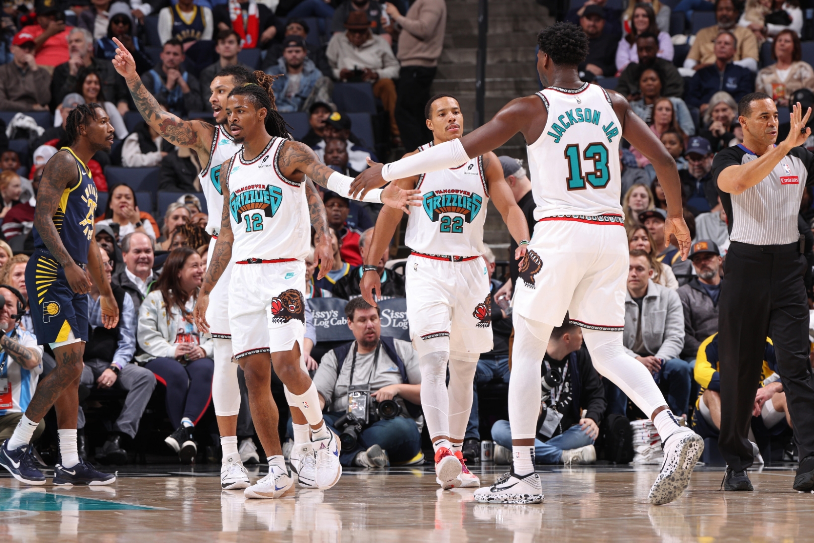 NBA季后赛：猛龙惊险晋级半决赛